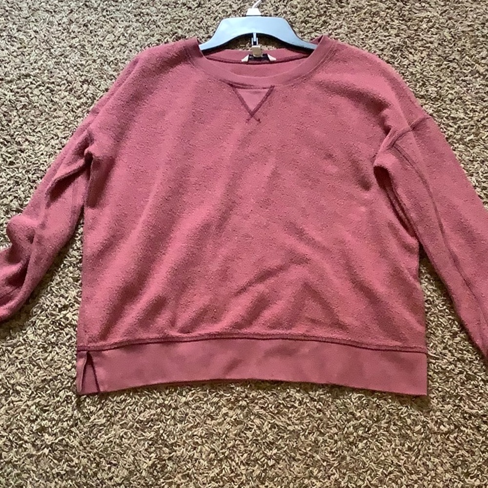 Maroon pull over hoodie/sweatshirt